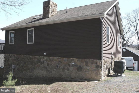 ASHTON WOODS MOUNTAIN HOME WITH 24+ ACRES