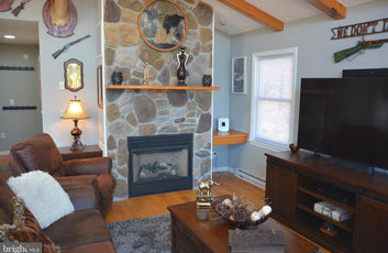 ASHTON WOODS MOUNTAIN HOME WITH 24+ ACRES-13