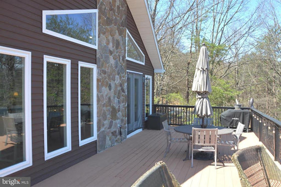 ASHTON WOODS MOUNTAIN HOME WITH 24+ ACRES