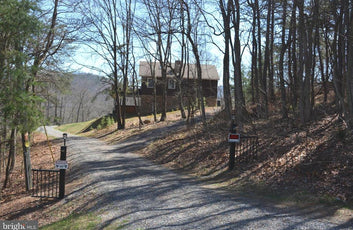 ASHTON WOODS MOUNTAIN HOME WITH 24+ ACRES-74