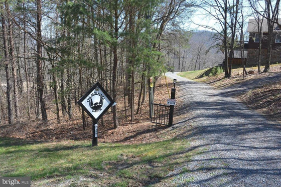 ASHTON WOODS MOUNTAIN HOME WITH 24+ ACRES