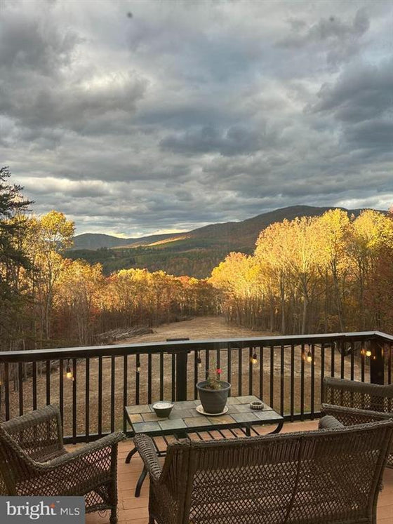 ASHTON WOODS MOUNTAIN HOME WITH 24+ ACRES
