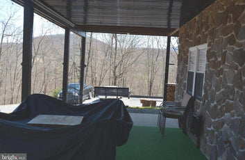 ASHTON WOODS MOUNTAIN HOME WITH 24+ ACRES-80
