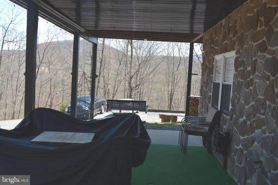 ASHTON WOODS MOUNTAIN HOME WITH 24+ ACRES