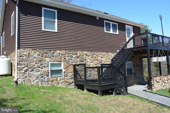 ASHTON WOODS MOUNTAIN HOME WITH 24+ ACRES