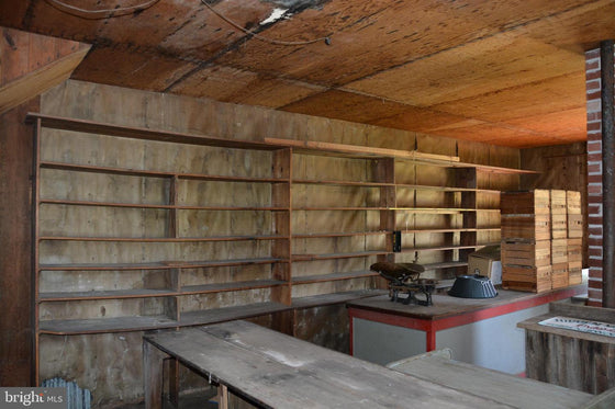 COMMERCIAL BUILDING WITH LAND YELLOW SPRING, WV