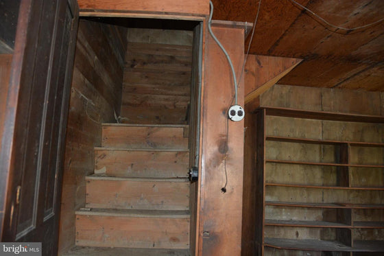 COMMERCIAL BUILDING WITH LAND YELLOW SPRING, WV