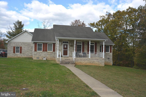 3 BEDROOM 2 BATH BRICK HOME IN FRONT ROYAL, VA