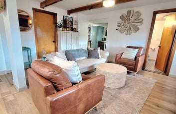 2 BEDROOM COTTAGE ON THE CACAPON RIVER WITH 7 ACRES-4
